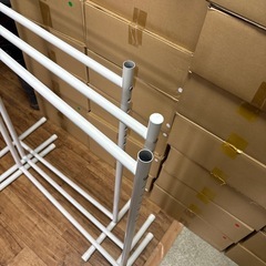 ちょっと低めのハンガーラック　×3の画像