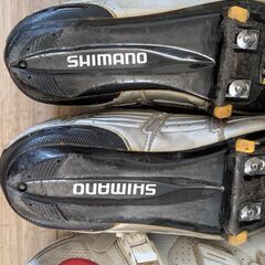 無料のサイクリングシューズの画像