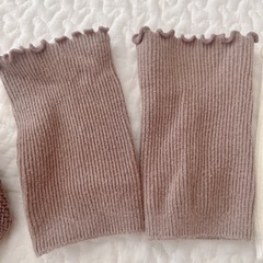 赤ちゃん靴下帽子セットの画像