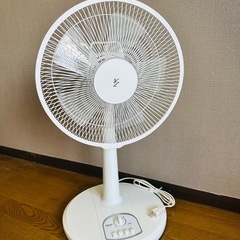 [商談中】掃除機・扇風機・テーブル・メタルラックの画像