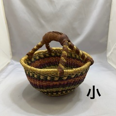 アフリカの手作りバスケット中小2個セットの画像