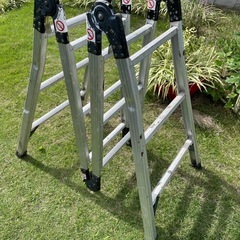 多機能折りたたみハシゴの画像