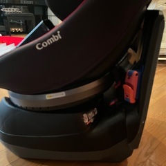 combi チャイルドシートの画像