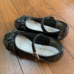 avvのエナメルシューズ　19cmの画像