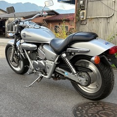 Vツインマグナ 250cc 単車 ホンダ 11000km 美車 整備済み 配達可能 の画像