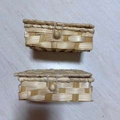 竹製小物入れ2つの画像