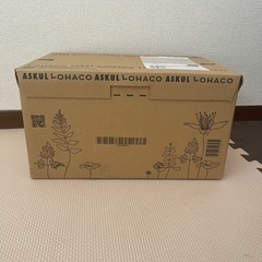 【新品•未使用】フタが保冷剤になる三段重 1100ml×3段 ホワイト お重 大型弁当箱 ロハコ (LOHACO)  の画像