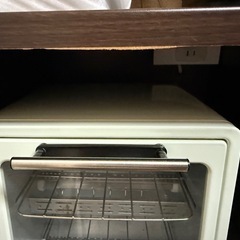 食器収納棚の画像