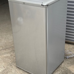 ●AQUA 1ドア冷蔵庫　75L●2013年の画像
