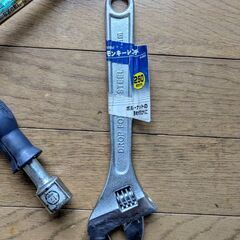 タイヤ交換工具他　計4点の画像