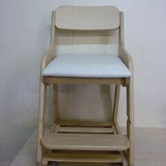 2-4　未使用/新品　学習チェア キャスター付き 座面スライド 木製 高さ調節の画像
