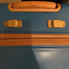 キャリーケースの画像