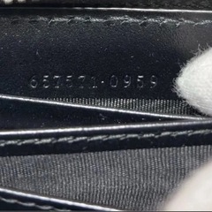 【美品】GUCCI グッチ GGエンボス　財布 ブラックの画像