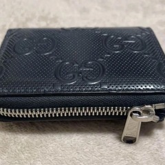 【美品】GUCCI グッチ GGエンボス　財布 ブラックの画像