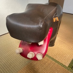 カバの置物　の画像