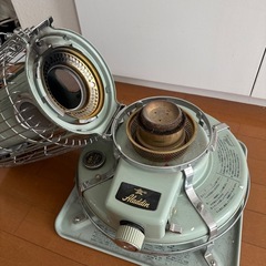 アラジン 石油ストーブの画像