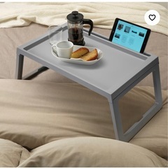 IKEA ベッドトレイ テーブルの画像