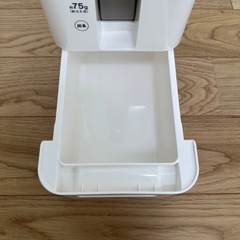 米びつけいりょう計量ストッカー（ 5kg）の画像
