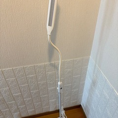 LEDデスクライト　スタンドライト　明るさ4段階の画像