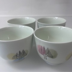 ❤️レトロ&モダン❤️湯呑み茶碗　4個セットの画像