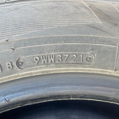 国産スタッドレタイヤ 4本　215/65R16 TOYOの画像