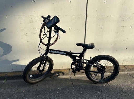 折りたたみ可能なHUMMERのブラック自転。