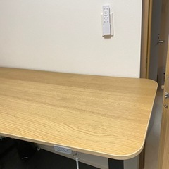 イケア ベカント L字コーナーデスク昇降式の画像