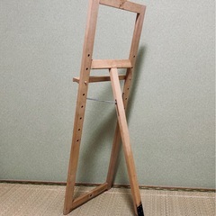 木製イーゼルの画像