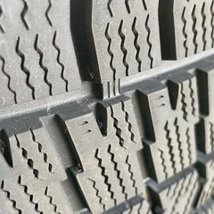 中古スタッドレス245/45R18の画像