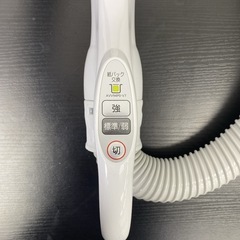【ご来店限定】＊ Panasonic 紙パック式 掃除機　2022年製＊1008-10の画像