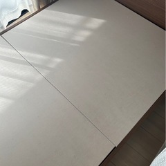 ニトリ　コンセント付きセミダブル　木製ベッドフレーム　の画像