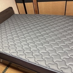 ダブルベッド（美品）  
の画像