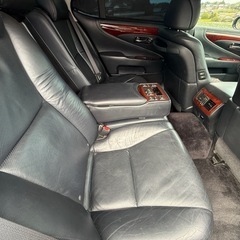 綺麗艶々！車検9年7月！LEXUS LS中期型⭐︎バージョンU I pkg⭐︎フルセグTV Bluetooth その他豪華装備！不具合なし すぐ乗れます⭐︎の画像
