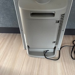セラミックファンヒーターの画像