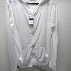 レディース　トップス4点セット 白パーカー・無印良品ネイビーシャツ／ラメニットベスト／犬柄カーディガン 　251008-7Tの画像