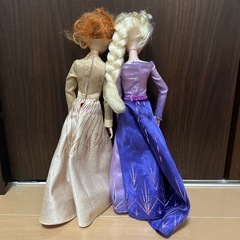 アナと雪の女王ペア
人形　の画像