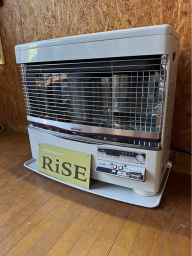 J0303 トヨトミ　半密閉式石油ストーブ　　暖房　ヒーター　2024年　 FE式ストーブ