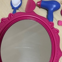 トイザらス ドリームダジラー おしゃれ大好き！わたしのドレッサー　ドレッサーセット　　子供用　メイクセットの画像