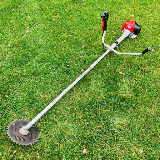 新ダイワ RA2121 草刈機 刈払機 整備・動作確認済 SRE2020のOEM 新ダイワ RA2121 草刈機 刈払機 整備・動作確認済み やまびこ 共立