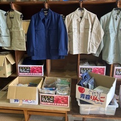 工場事務服ユニホームＡＬＬ¥３００円ツナギもあります¥500円 の画像