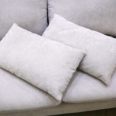 ≪yt2059ジ≫ 美品 AZUMAYA/東谷 2人掛けソファ 布張り 幅160cm F1-110LGY ライトグレー 2Pソファ/おしゃれ/モノトーン/中古家具/宮城県仙台市 71005-04の画像