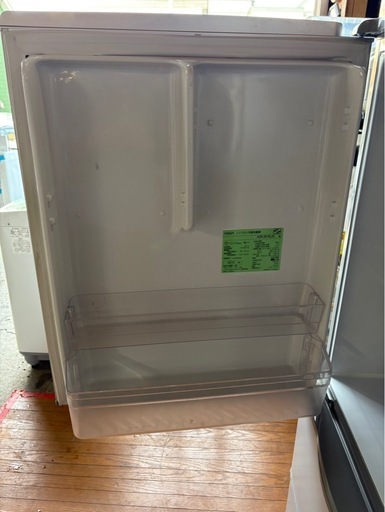 J0605 AQUA 255L 2012年　アクア　3ドア冷蔵庫　※サイドポケット3つ欠品　