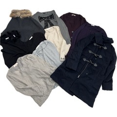 レディース服32点まとめ売り　ブランド服　美品　冬服まとめうりまとめ売りの画像