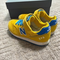 ニューバランス　18.5㌢　子供　スニーカー　キッズ　靴　の画像