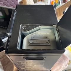 トヨトミ　石油ストーブ　石油ファンヒーター　ブラック　５．０ℓタンク　２０１２年製　ＬＡ－ＳＤＸ３２Ｃの画像