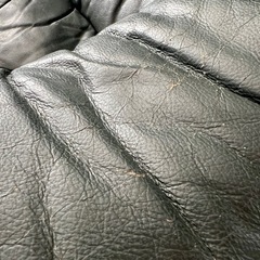 本革ソファーの画像