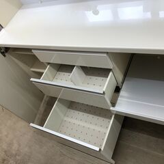 【ジャングルジャングルサカイ石津店】パモウナ システムキッチンボード 幅140cm　大容量　ホワイト　スライド扉　高級家具　新生活　 クリーニング済み 堺市 西区 東区 北区 南区 堺区 石津の画像