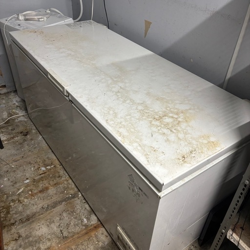 業務用冷凍庫 サンヨー パナソニック 冷凍ストッカー チェストフリーザー SCR-R63 容量100L