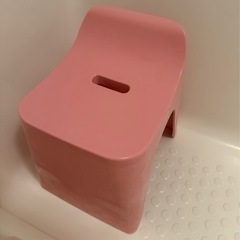 風呂いす、洗面器(壁掛けホルダー付き)の画像