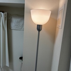 フロアランプの画像